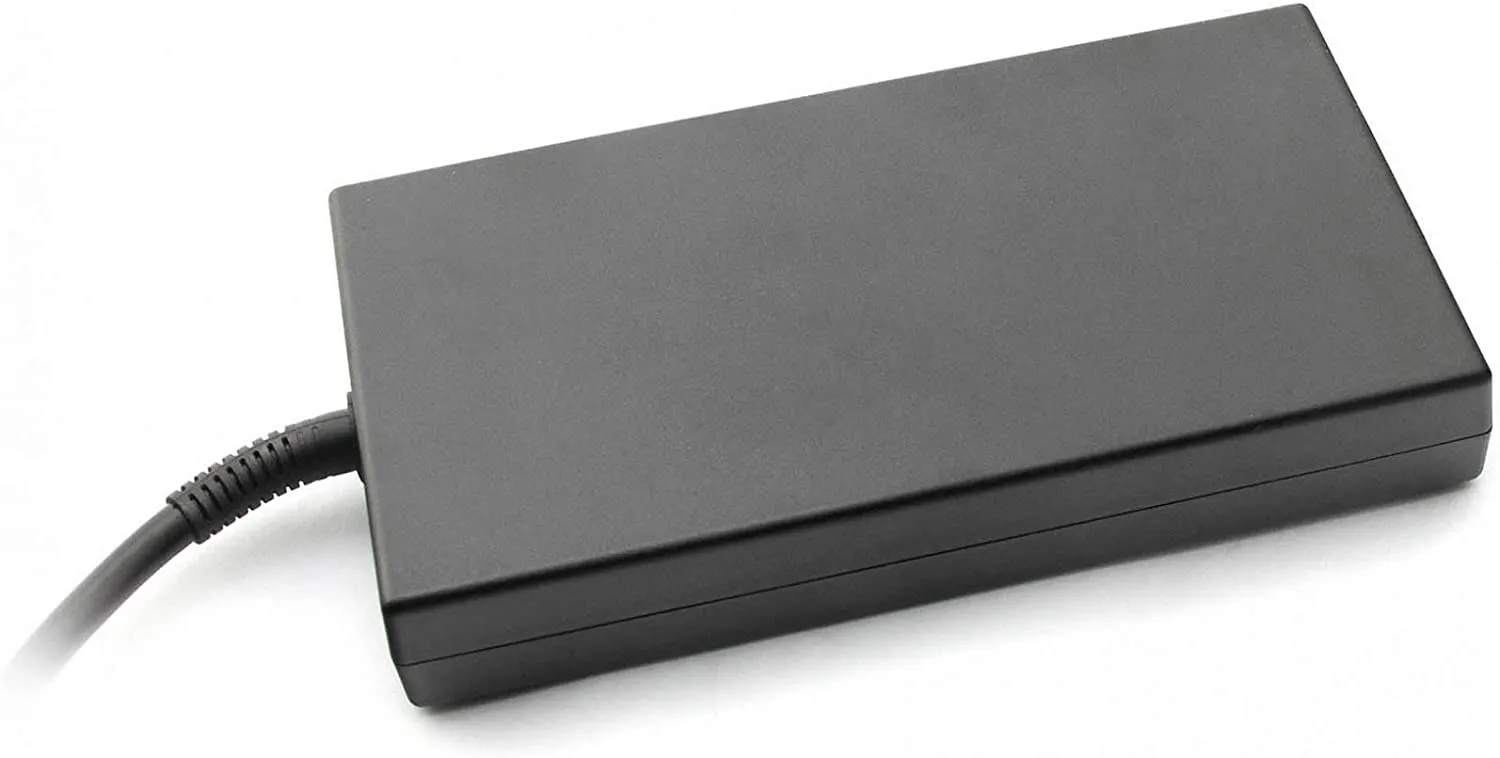 Minimalistisches Netzgerät mit einheitlichem Design, ideal für Laptops und Dockingstationen