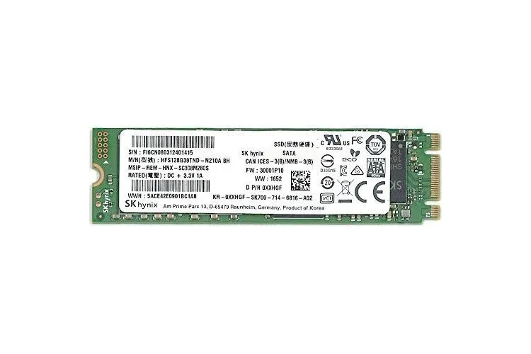 Interne M.2 SSD mit detaillierter technischer Beschriftung auf dem Aufkleber