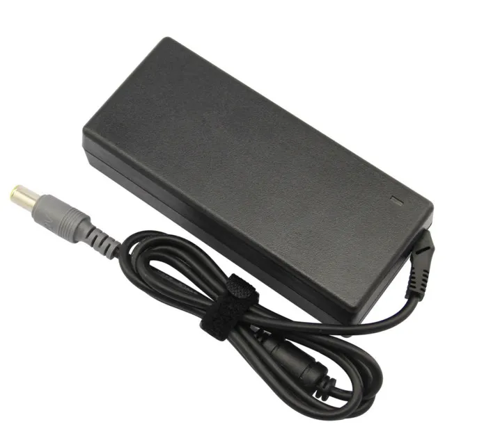 Lenovo ThinkPad 135W AC Adapter | Netzteil Rundstecker