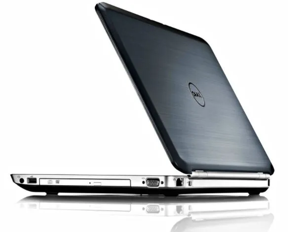 DELL Latitude E5520 Intel Core i5-2430M 4GB RAM 250GB HDD FHD DVD Win 10 Pro