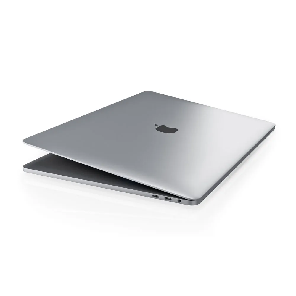Apple MacBook Pro 2018 – Rückansicht mit leicht geschlossenem Displaydeckel und sichtbarem Apple-Logo