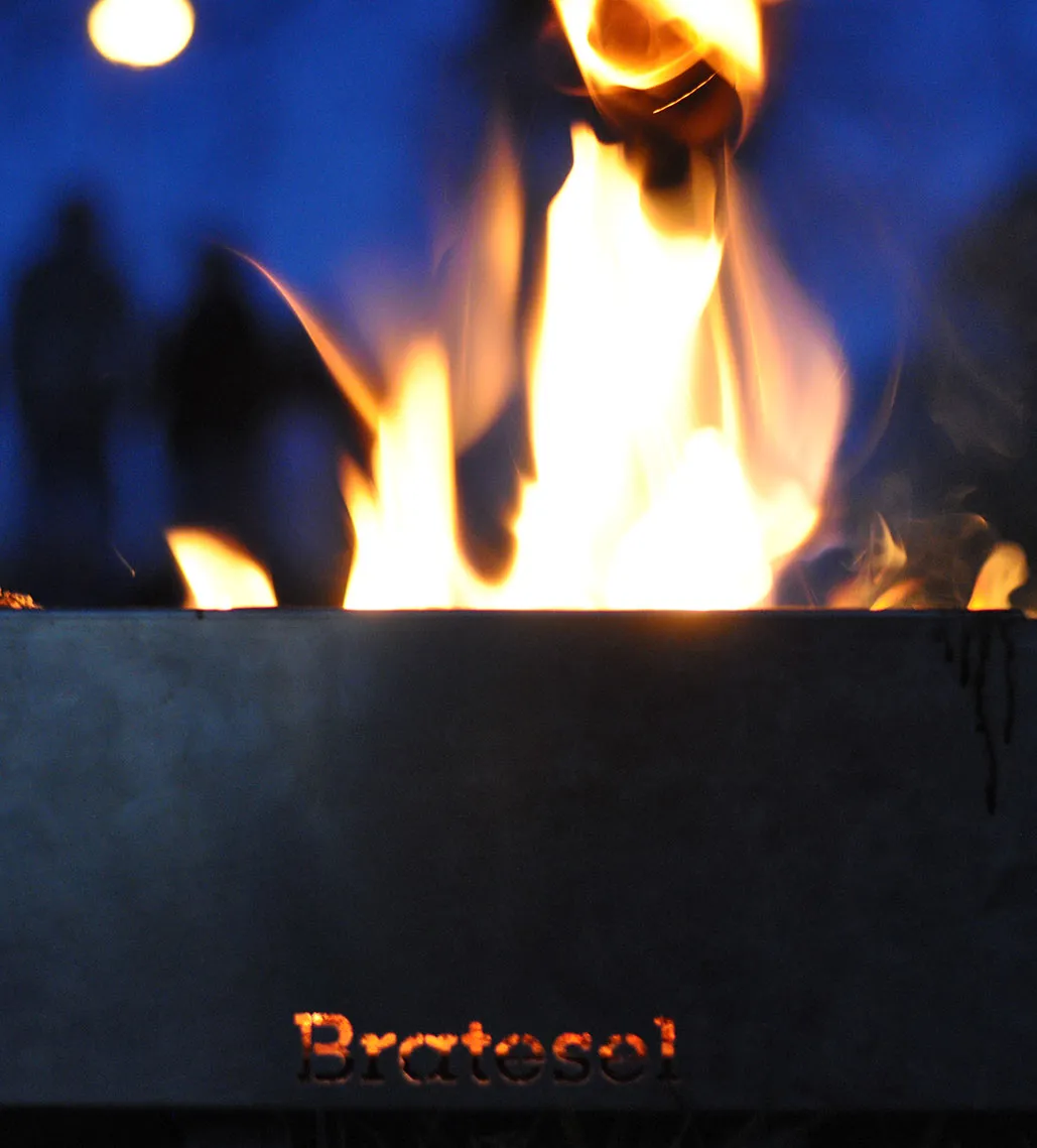 Bratesel Premium - Holzkohlegrill mit Premium "Grill Grates" und Kohlebeutel sowie Transporttasche Schwarz