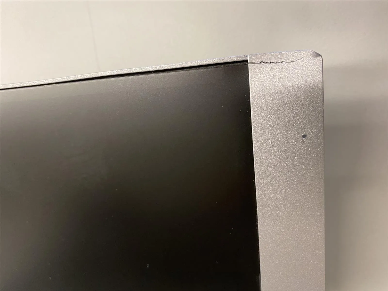 HP EliteDisplay E223 LED-Monitor 54,6 cm (21,5") Full HD IPS HDMI VGA DisplayPort Silber