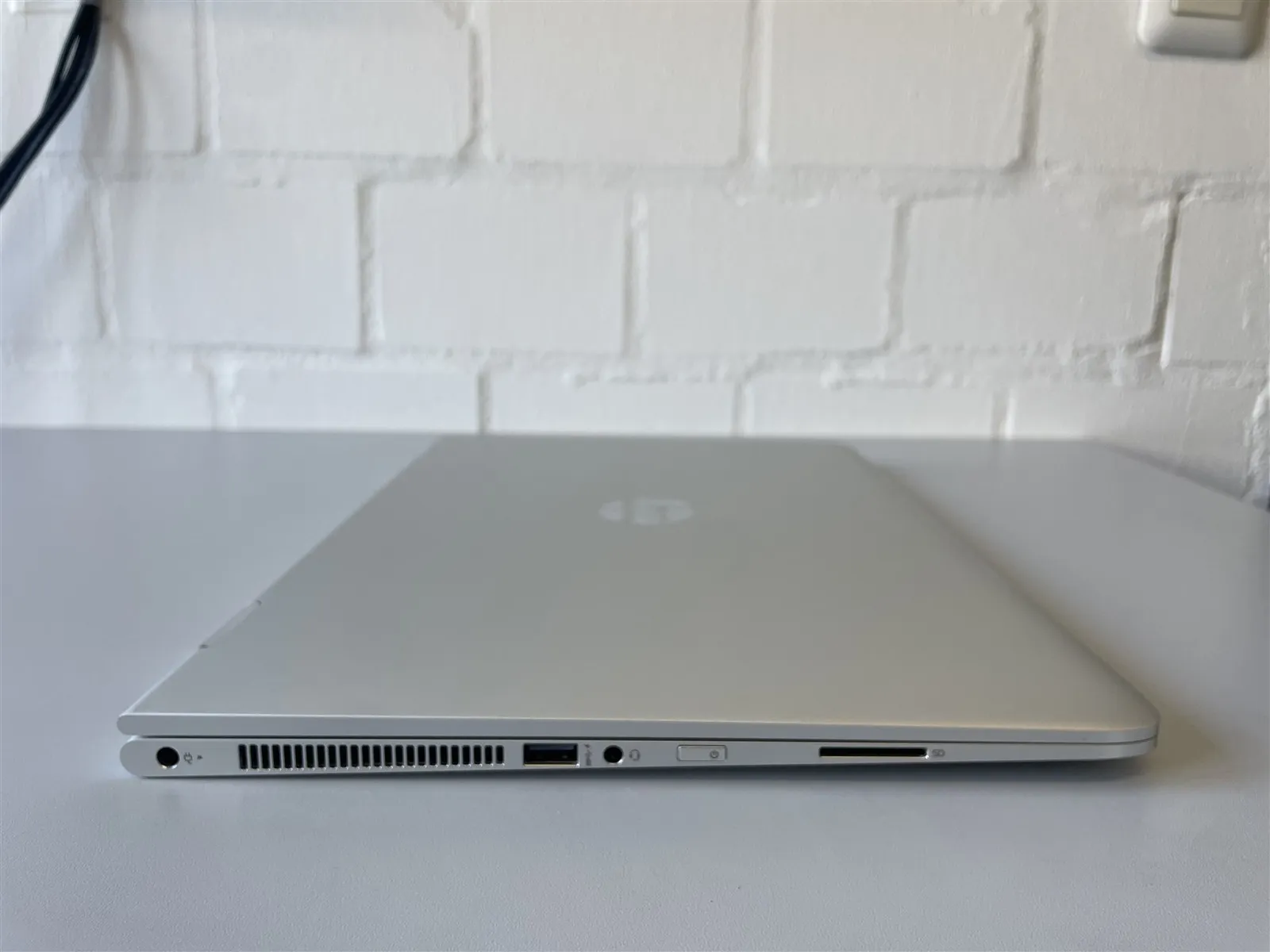 HP Spectre x360 Convertible | 15.6" | i7-6500U | 16GB RAM | 512GB SSD | Touch | UHD | Win 10 Pro | CH
