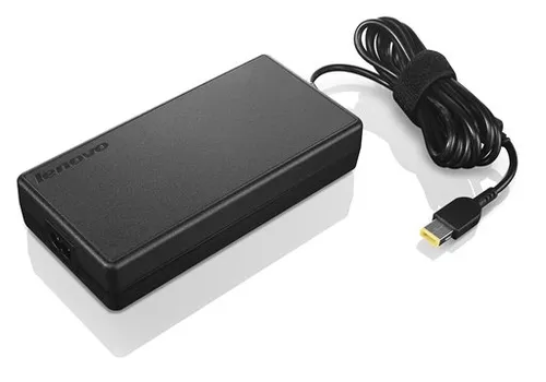Lenovo ThinkPad Netzteil mit 135 Watt Leistung, rechteckigem Slim Tip Stecker und aufgewickeltem Kabel