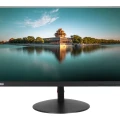Lenovo ThinkVision T24i-10 Monitor frontal fotografiert und mit angeschaltetem Bildschirm