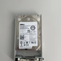 DELL 300 GB HDD Server-Festplatte | 2.5" | 10K SAS 12 Gb/s | PN: 1V8200-150