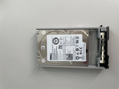 Dell 300 GB HDD Server-Festplatte | 2.5" | 10K SAS 12 Gb/s | PN: 1V8200-150