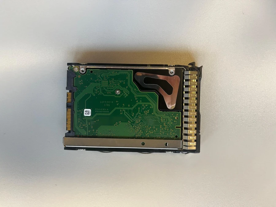 DELL 1 TB HDD Server-Festplatte | 2.5" | 10K SAS 6 Gb/s | PN: 9RZ268-150
