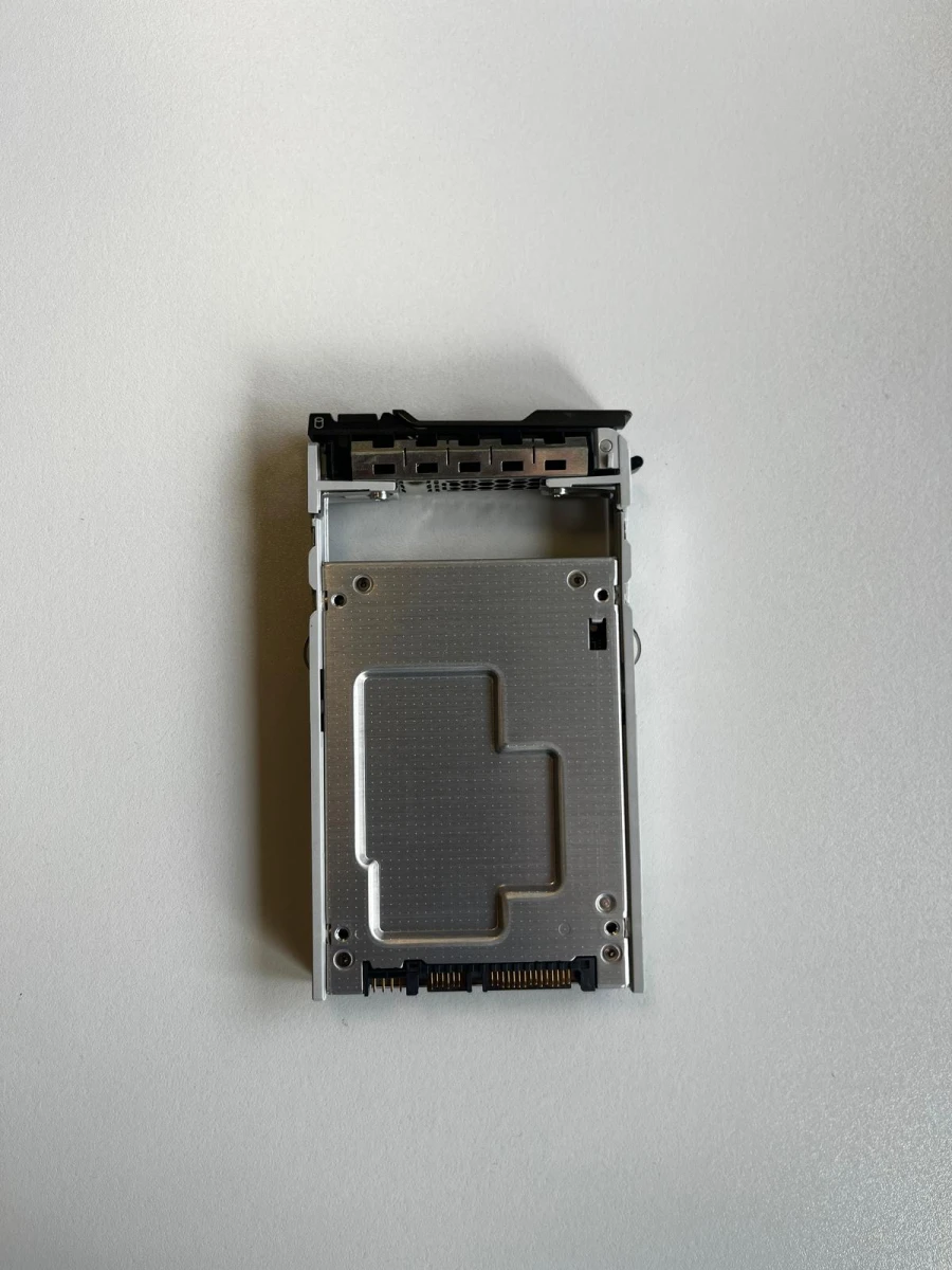 Dell 400 GB SSD Server-Festplatte | 2.5" | SATA 6 Gb/s | PN: 0VKT80